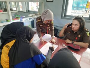 Perempuan Pelaku Korupsi Dieksekusi: Kejaksaan Lanjutkan Upaya Pembersihan Koruptor